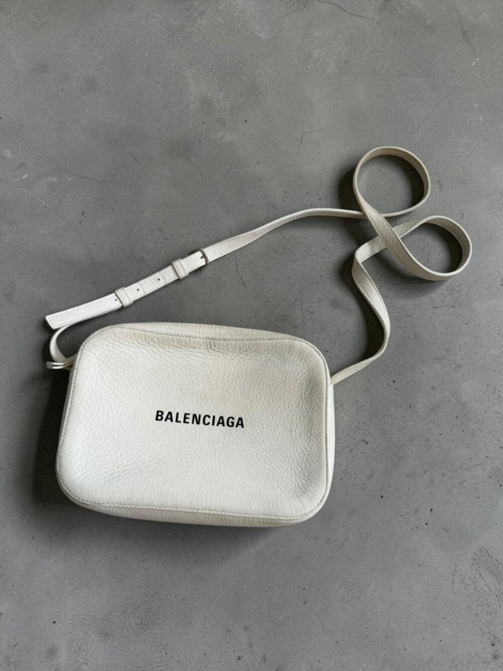 BALENCIAGA White Leather Everyday Crossbody Bag